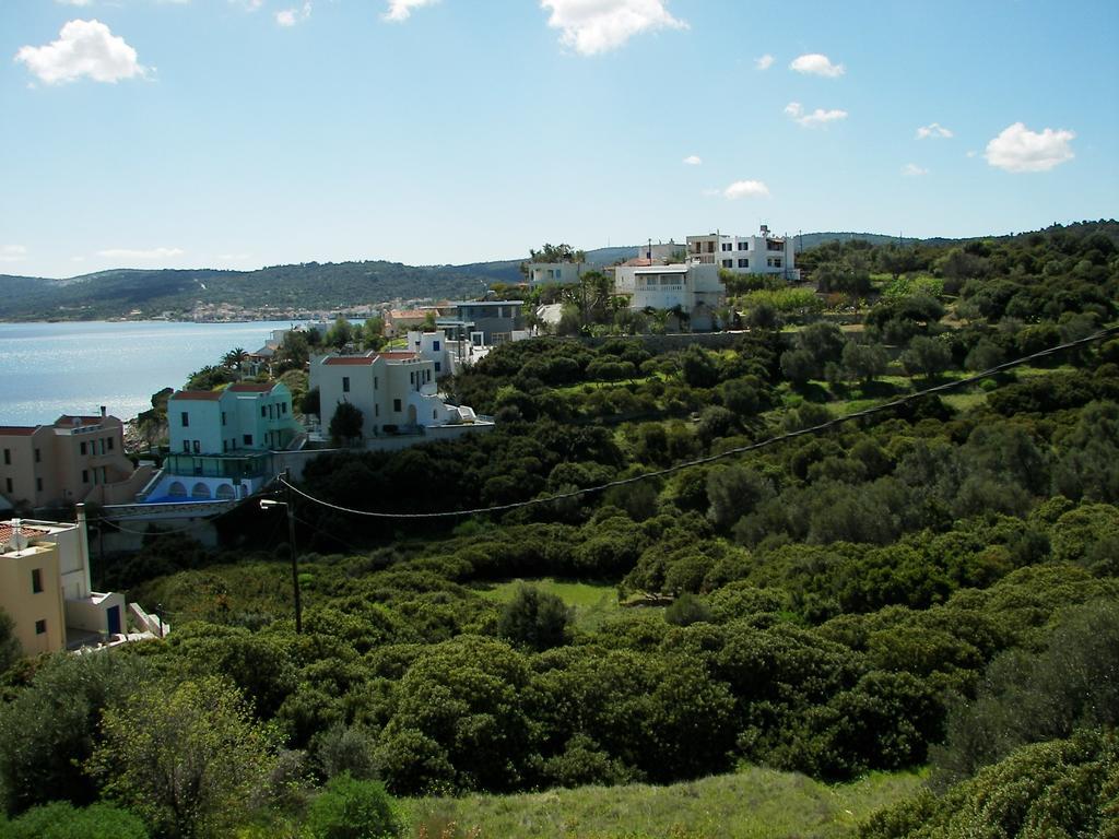 Skinari Apartments Monolia Buitenkant foto